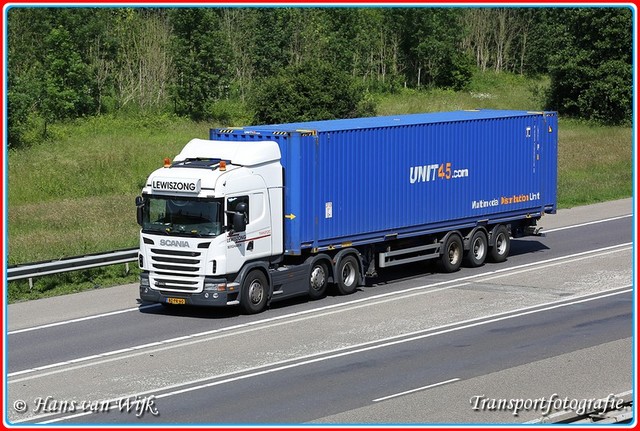 BZ-PR-60-BorderMaker Container Trucks