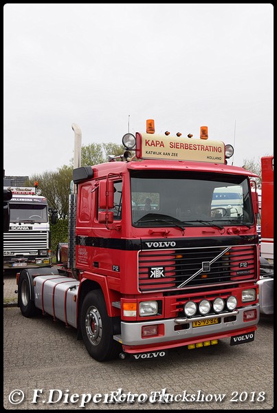 VS-93-BZ Volvo F12 Kapa-BorderMaker Retro Truck tour / Show 2018