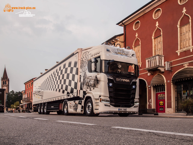 TRUCK LOOK ZEVIO 2018 powered by www.truck-pics TRUCK LOOK 2018 ZEVIO, #truckpicsfamily, www.truck-pics.eu