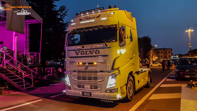 TRUCK LOOK ZEVIO 2018 powered by www.truck-pics TRUCK LOOK 2018 ZEVIO, #truckpicsfamily, www.truck-pics.eu