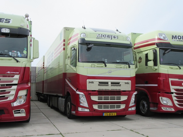 44 Volvo FH Serie 4