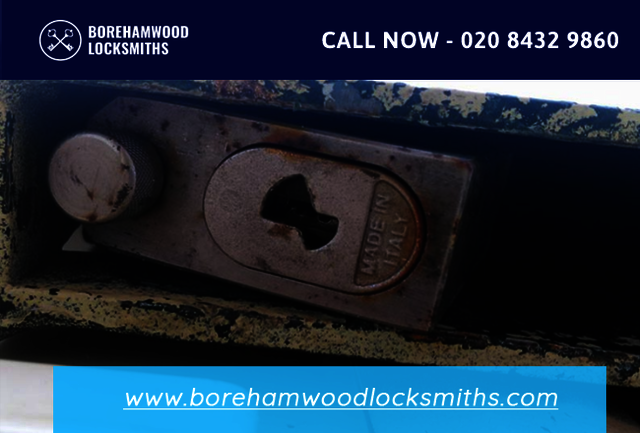 Locksmith Borehamwood | 020 8432 9860 Locksmith Borehamwood | 020 8432 9860