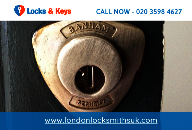 London Locksmiths Service | Call Now: 020 3598 462 London Locksmiths Service | Call Now: 020 3598 4627