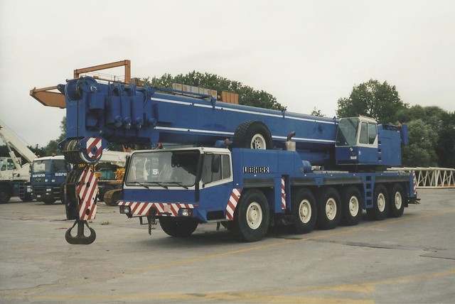 Liebherr LTM 1225 Historie verticaal transport