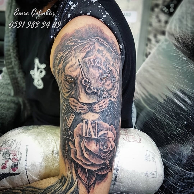 lion rose tattoo aslan gül dövmesi dovmeistanbul1 dövmeci dövme yapan yerler dövmeci numaraları dövme kursu dövme modelleri dövme desenleri kücükcekmece dövme dövmeci