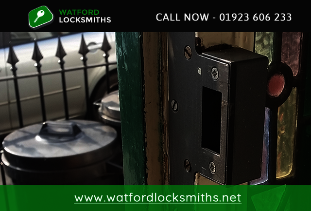 Watford Locksmith | Call Now: 01923 606 233  Picture Box