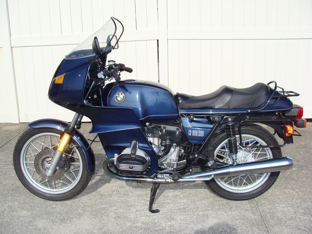 DSC01542 1984 R80RS, Dark Blue Metallic #6173587 Koni's, Corbin, accessory Sidestand, Krauser Saddlebags. Fresh 10K Service.