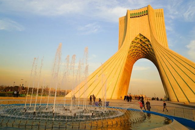 Azadi-Tower-Iran-04726 01