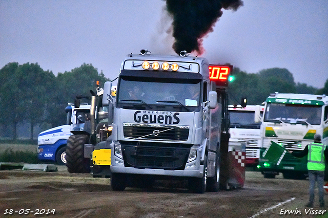 18-05-2010 Oss 562-BorderMaker 18-05-2019 Oss