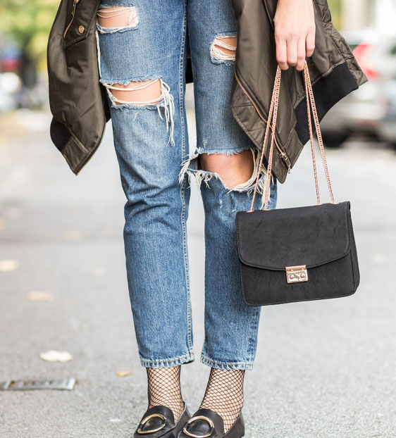 Jeans-xe-goi-xe-dui-rat-de-phoi-voi-nhung-phu-kien XÆ°á»Ÿng May Gia CÃ´ng Quáº§n Jeans TPHCM DOSI