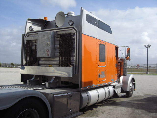 CIMG8995 Trucks