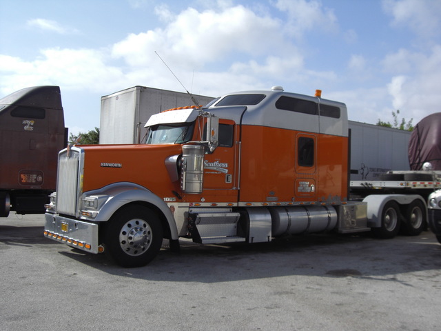 CIMG8990 Trucks