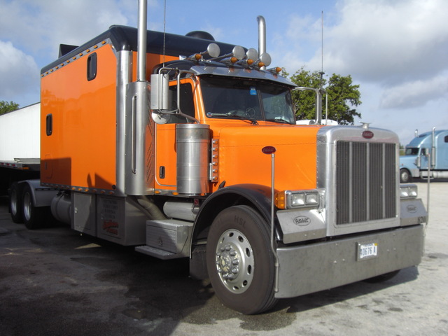 CIMG9065 Trucks