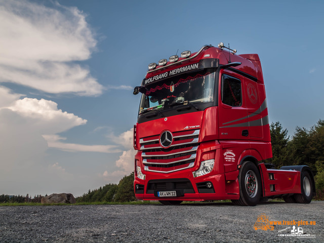 Spedition Wolfgang Herrmann powered by www Jens Scholl, Spedition Herrmann, Kirchen powered by www.truck-pics.eu & #truckpicsfamily