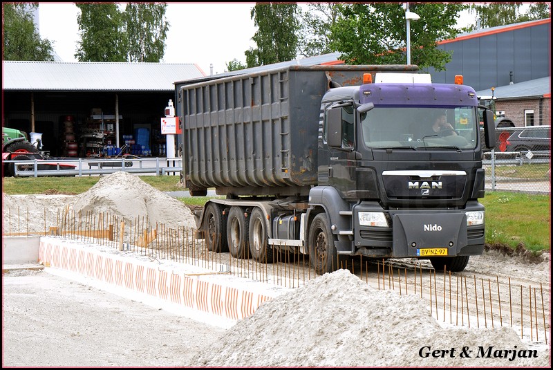 DSC 4949-BorderMaker - 