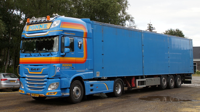 DSC01312 vrachtwagens