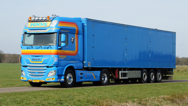 DSC09509 vrachtwagens