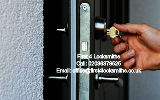 London Locksmiths Picture Box