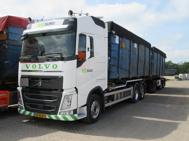 105 09-BLB-3 Volvo FH Serie 4
