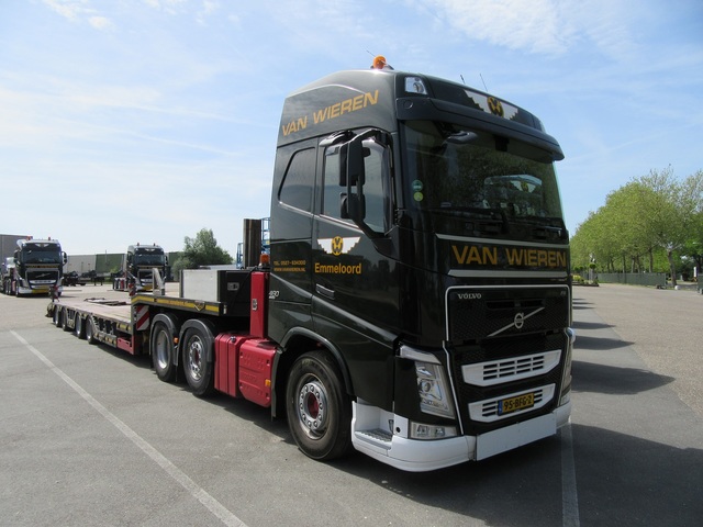 124 95-BFG-2 Volvo FH Serie 4