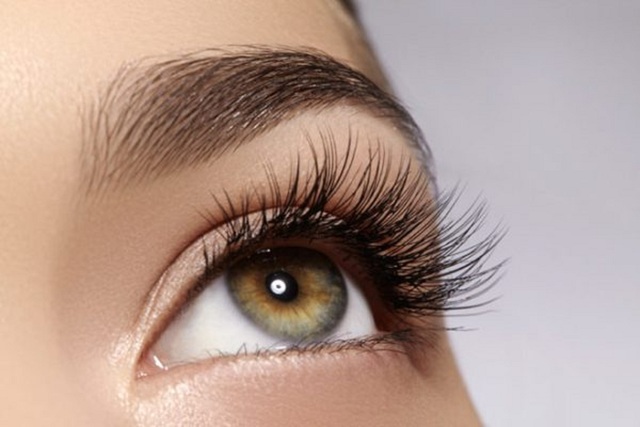 LASHES-EYE-600x400 Eyelashe Extensions