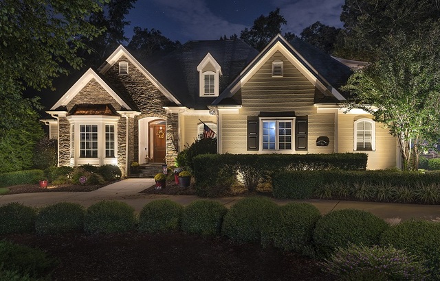 Landscape lighting designer LighthouseÂ® Outdoor Lighting of Greensboro