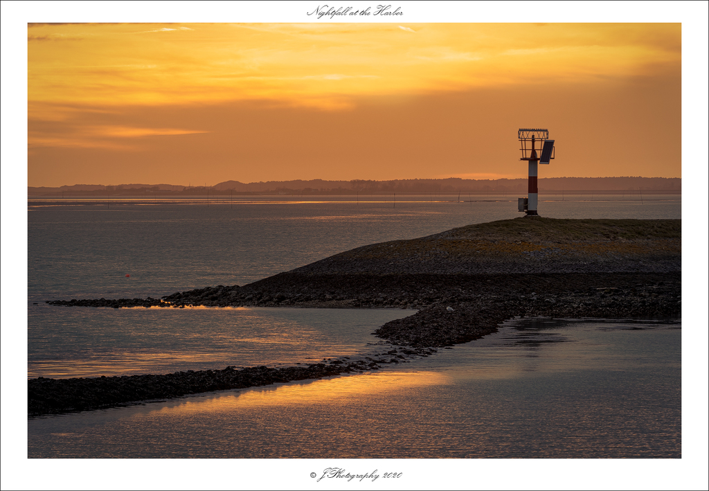  DSC1668 Nightfall at the Harbor 1600 - 