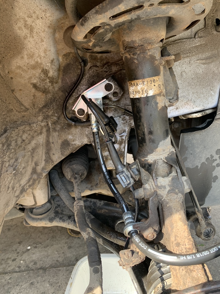 9LMT7UiU o brakes