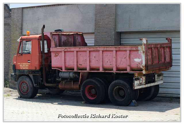 Tatra T815 S3 Donkerbroek (4)-BorderMaker Richard