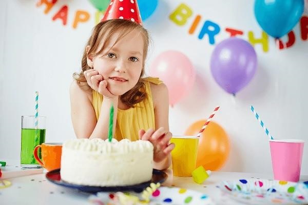 Chọn quà tặng sinh nhật cho bé gái độ Picture Box