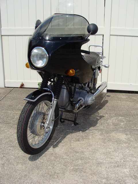 DSC02148 2999030 - 1973 BMW R75/5 LWB. BLACK. Large tank, Very clean & original, Matching Numbers. Hannigan Touring Fairing. New tires & much more!