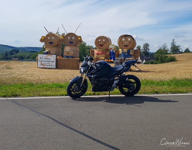 Suzuki GSR 750, Claus Wiesel, Photo Performance-15 SUZUKI GSR 750, Claus Wiesel