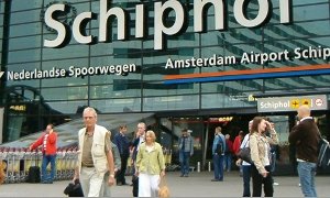 Taxi-naar-Schiphol-en-Rotterdam-Airport Stadstaxi Rotterdam