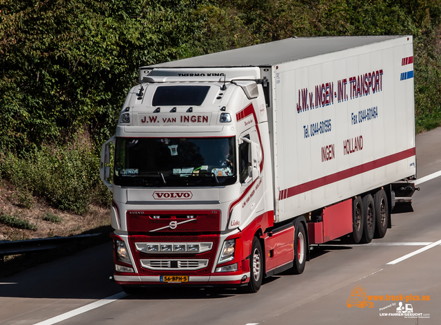 Trucks & Trucking 2021#ClausWieselPhotoPerformance View from a bridge 2021 powered by ww.truck-pics.eu & www.lkw-fahrer-gesucht.com, #truckpicsfamily