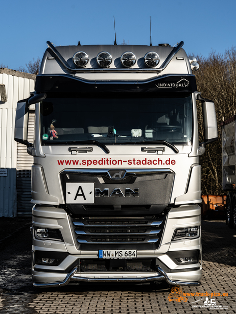 Trucks & Trucking 2021, WW, www TRUCKS & TRUCKING 2021, powered by www.lkw-fahrer-gesucht.com