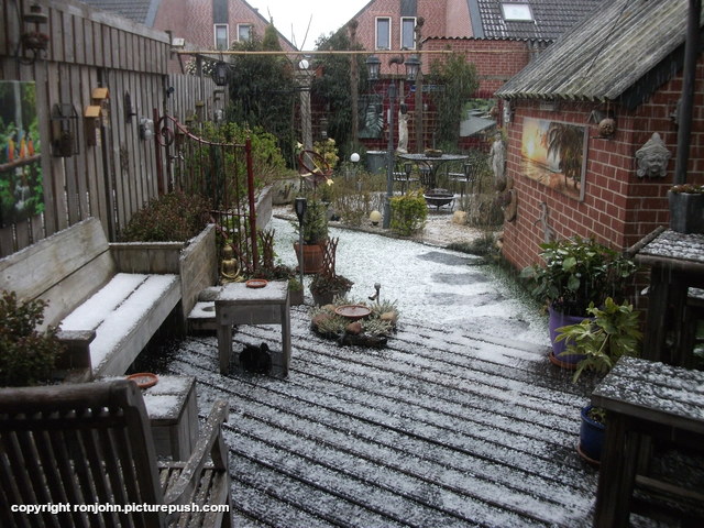 Hagel 12-04-21 1 In de tuin 2022