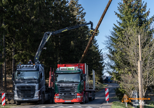 Holz Bald Kreuztal powered by www.truck-pics Stephan Moll von der Firma Holz Bau in Kreuztal om Giller auf der LÃ¼tzel