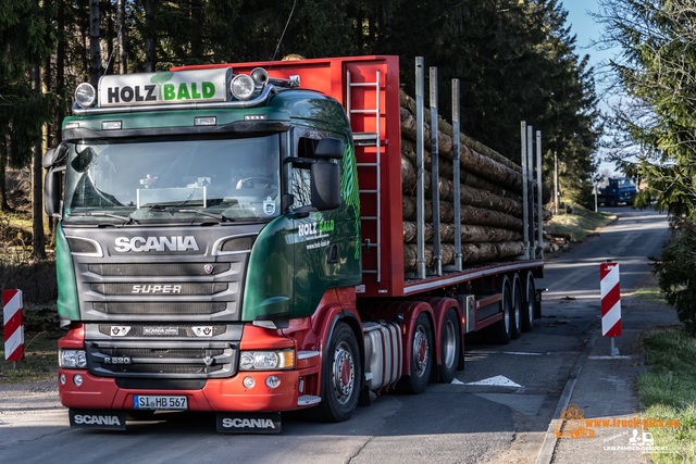 Holz Bald Kreuztal powered by www.truck-pics Stephan Moll von der Firma Holz Bau in Kreuztal om Giller auf der LÃ¼tzel