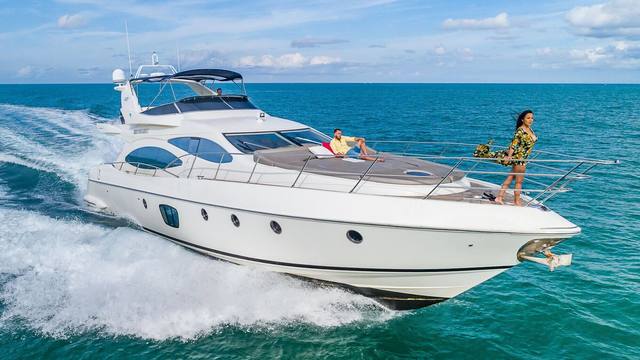 best boat rental service Miami Boat Chartering & Rental Services