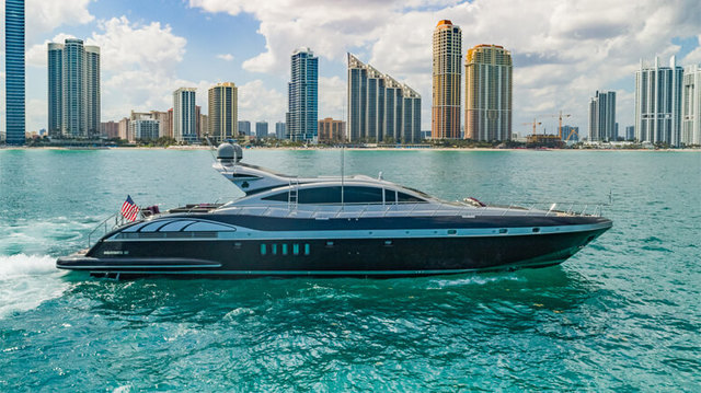 Boat rental service Miami Rent A Chartered Yacht.mp4