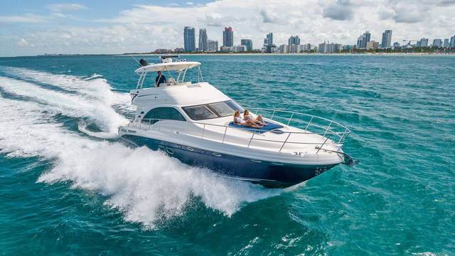 party boat rental Miami Picture Box