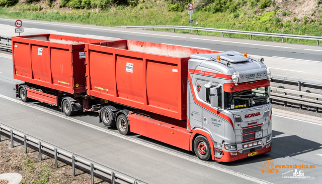 LKW Truck Trucking powered by www.truck-pics View from a bridge 2021 powered by ww.truck-pics.eu & www.lkw-fahrer-gesucht.com, #truckpicsfamily