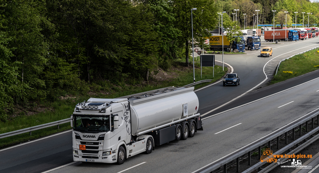 LKW Truck Trucking powered by www.truck-pics View from a bridge 2021 powered by ww.truck-pics.eu & www.lkw-fahrer-gesucht.com, #truckpicsfamily