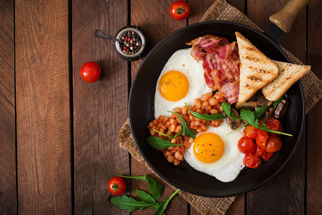 shutterstock 393676441 Golden Griddle