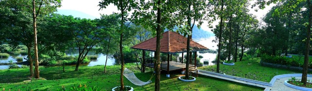 Resorts Near Cochin Whispering Waters