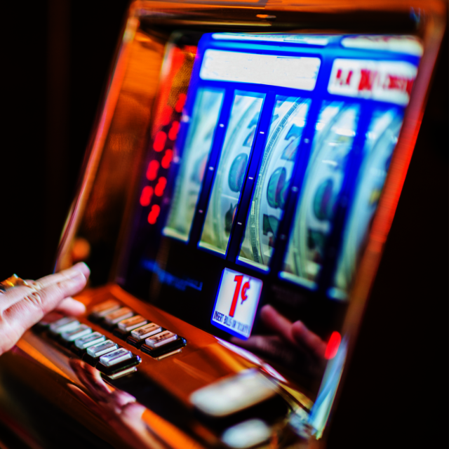 Mainkan slot online terpercaya hanya di TRABAS007 Picture Box