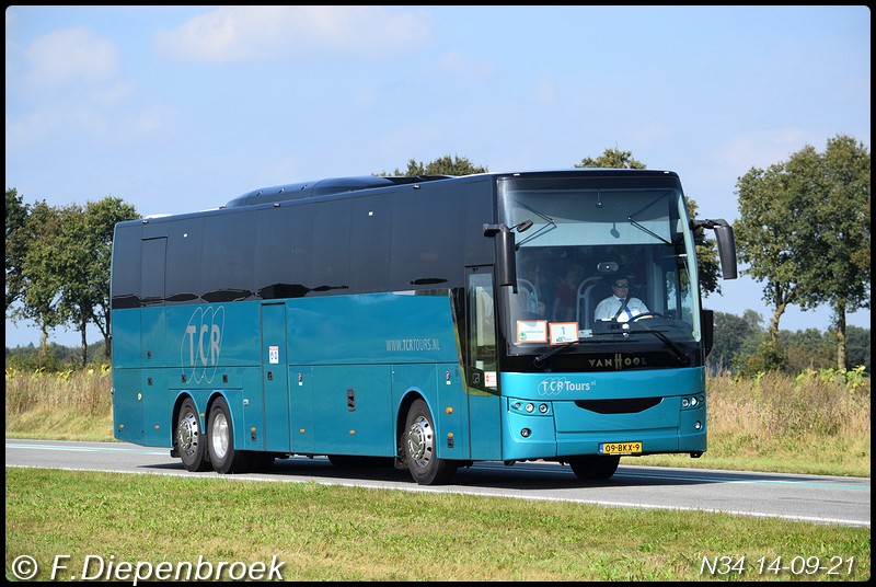 09-BKX-9 VAn Hool TCR Tours-BorderMaker - Rijdende auto's 2021