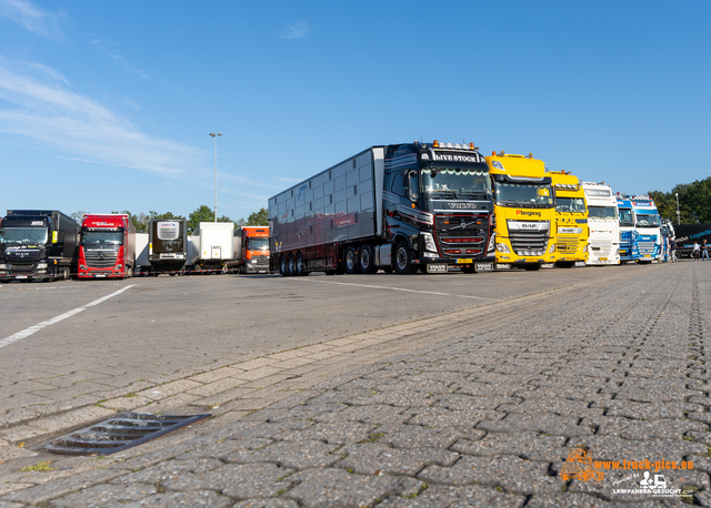 BIGtruckshop A67 powered by www.truck-pics BIGtruckshop A67 Asten, Truck Festival, Holland