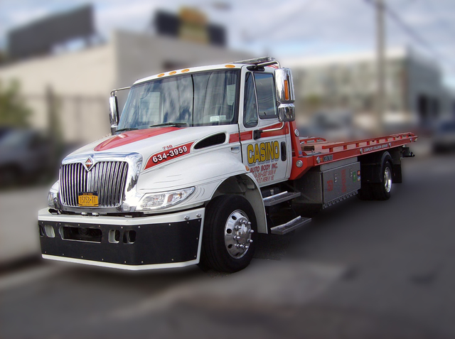 Slider-1 Casino Auto Body