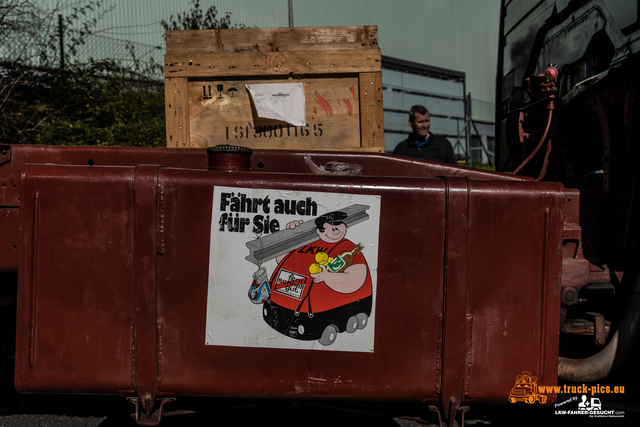 LKW-Youngtimer-Fahrt Hessen powered by www LKW Trucks Oldtimer Youngtimer Rundfahrt Hessen, Zwischenstop in Haiger bei Heinz ArbeitsbÃ¼hnen. #truckpicsfamily #oldschool